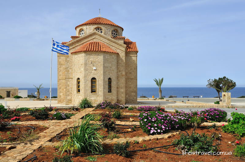 церковь в городе Agios Georgios, Кипр