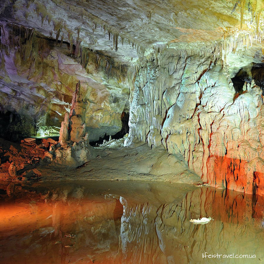 Пещера Прометея (Кумистави) в Грузии