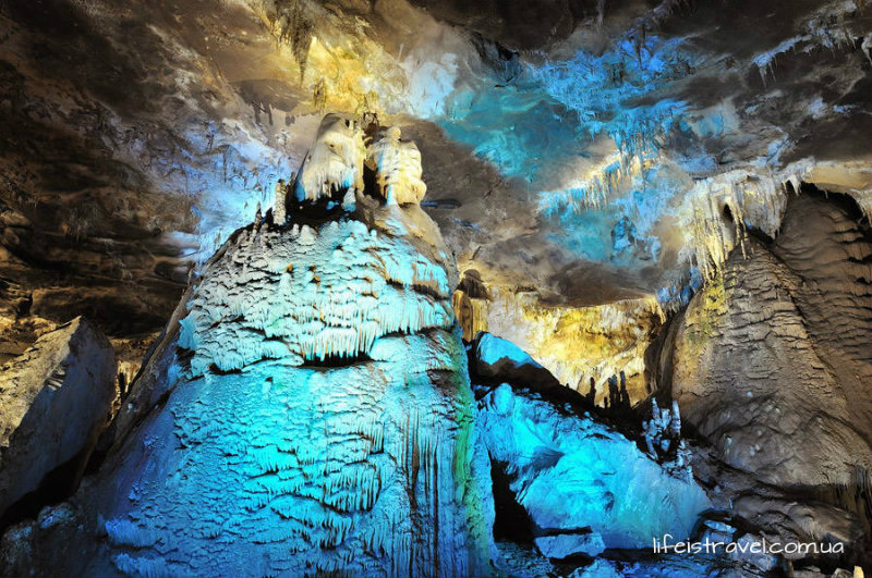 пещера Прометея