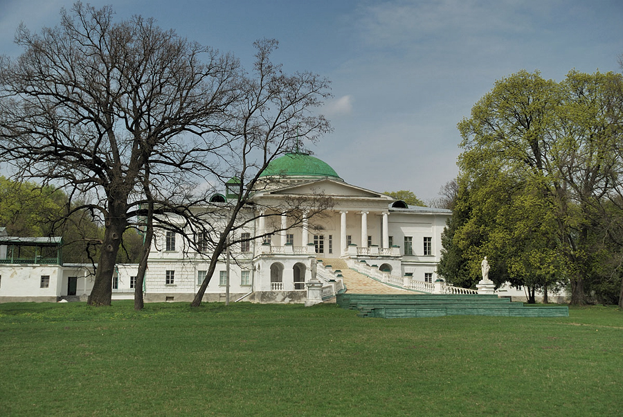 парк и дворец в Сокиринцах