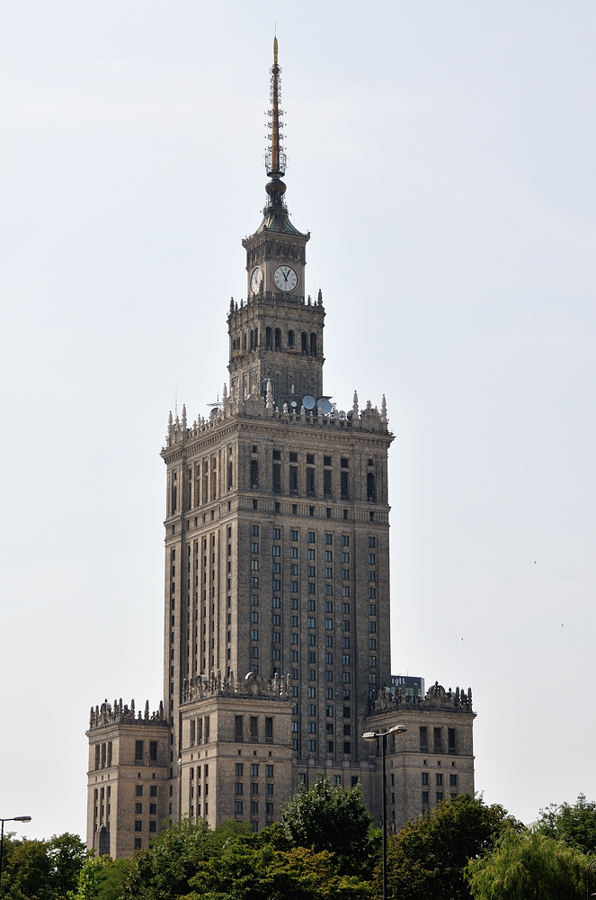 сталинская высотка в Варшаве